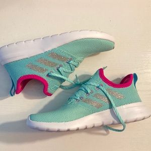 Adidas brand. Size 7. Girls/Woman’s athletic shoes